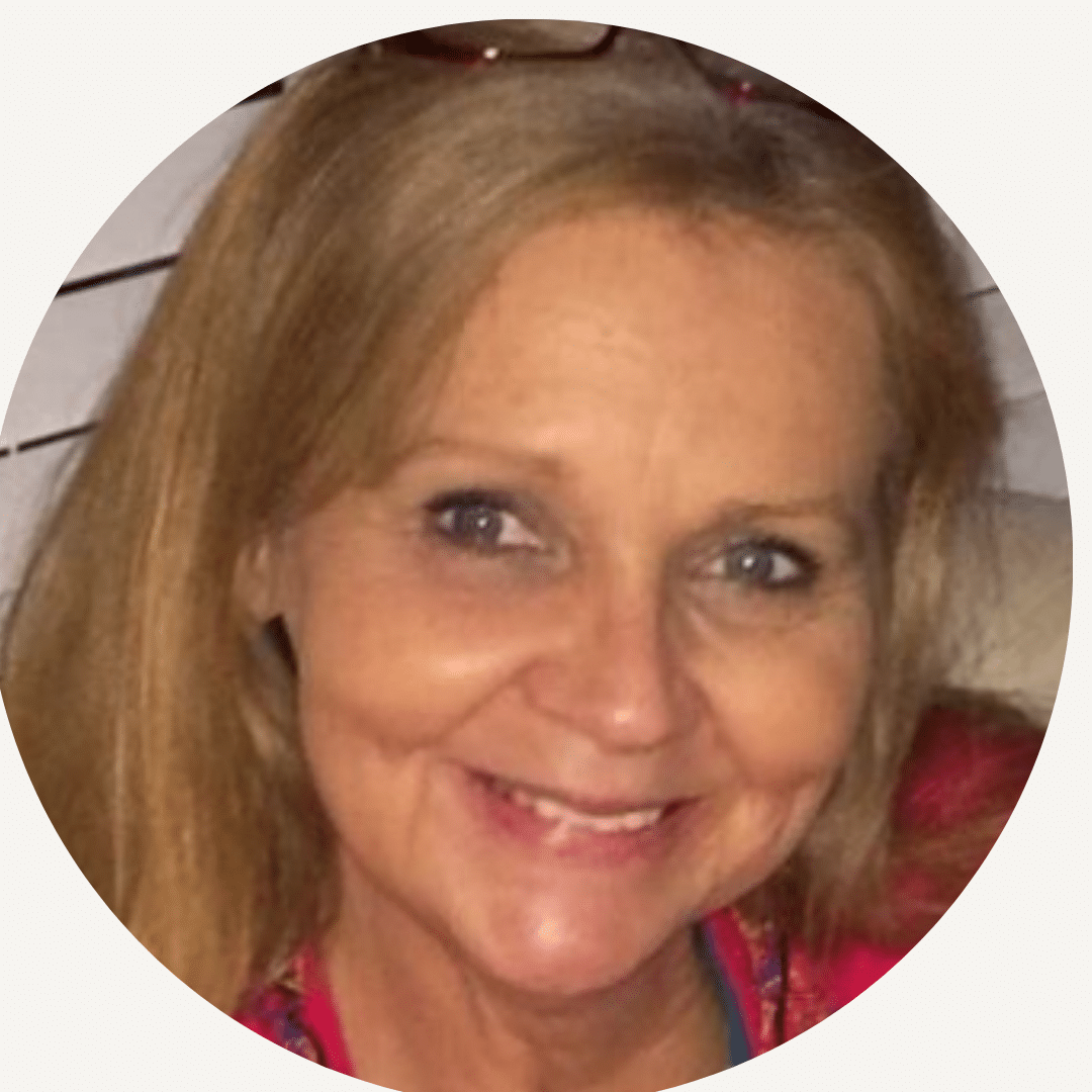 Ashley Davis Headshot